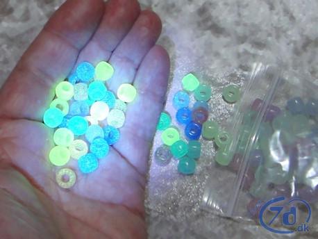 Magiske UV Perler - Selvlysende og i mange farver Magiske UV Perler - Selvlysende og i mange farver